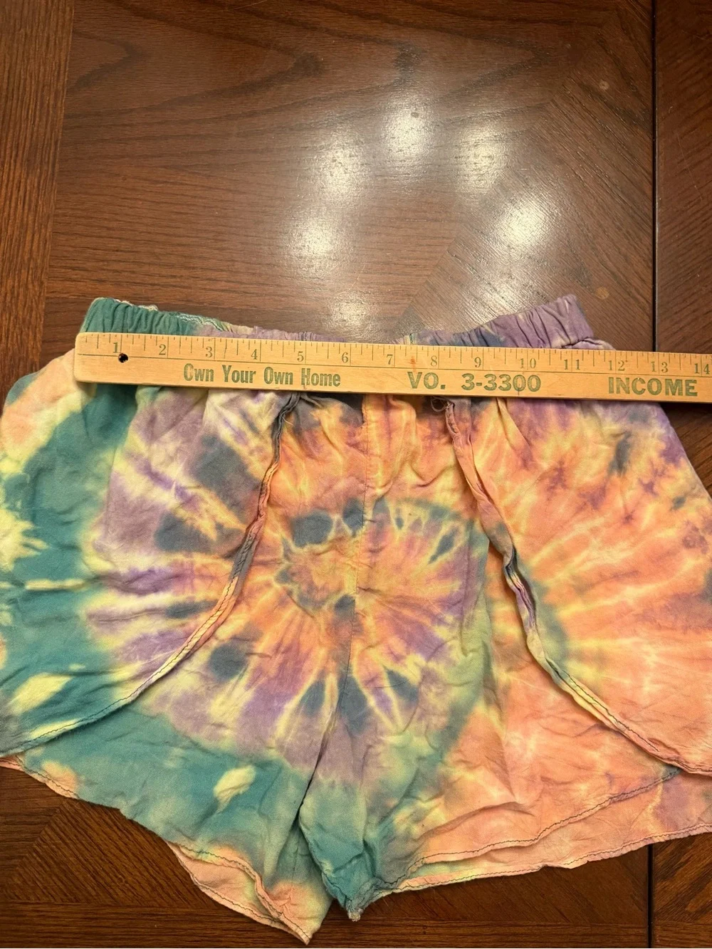 colorful Kathmandu Imports tie dye lounge festival shorts 🌈
